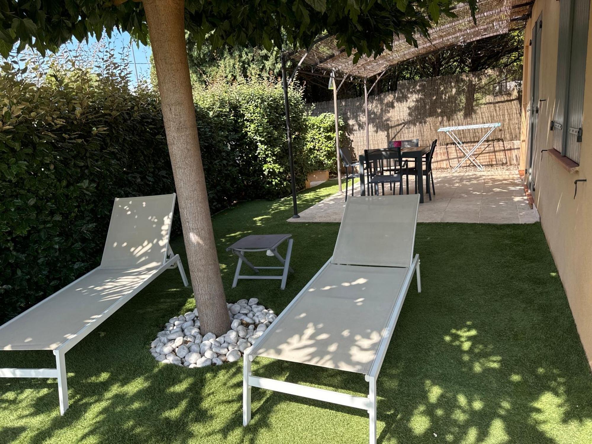 Villa, Maison Independante, Avec Piscine Privative ピュジェ・シュル・アルジャン エクステリア 写真
